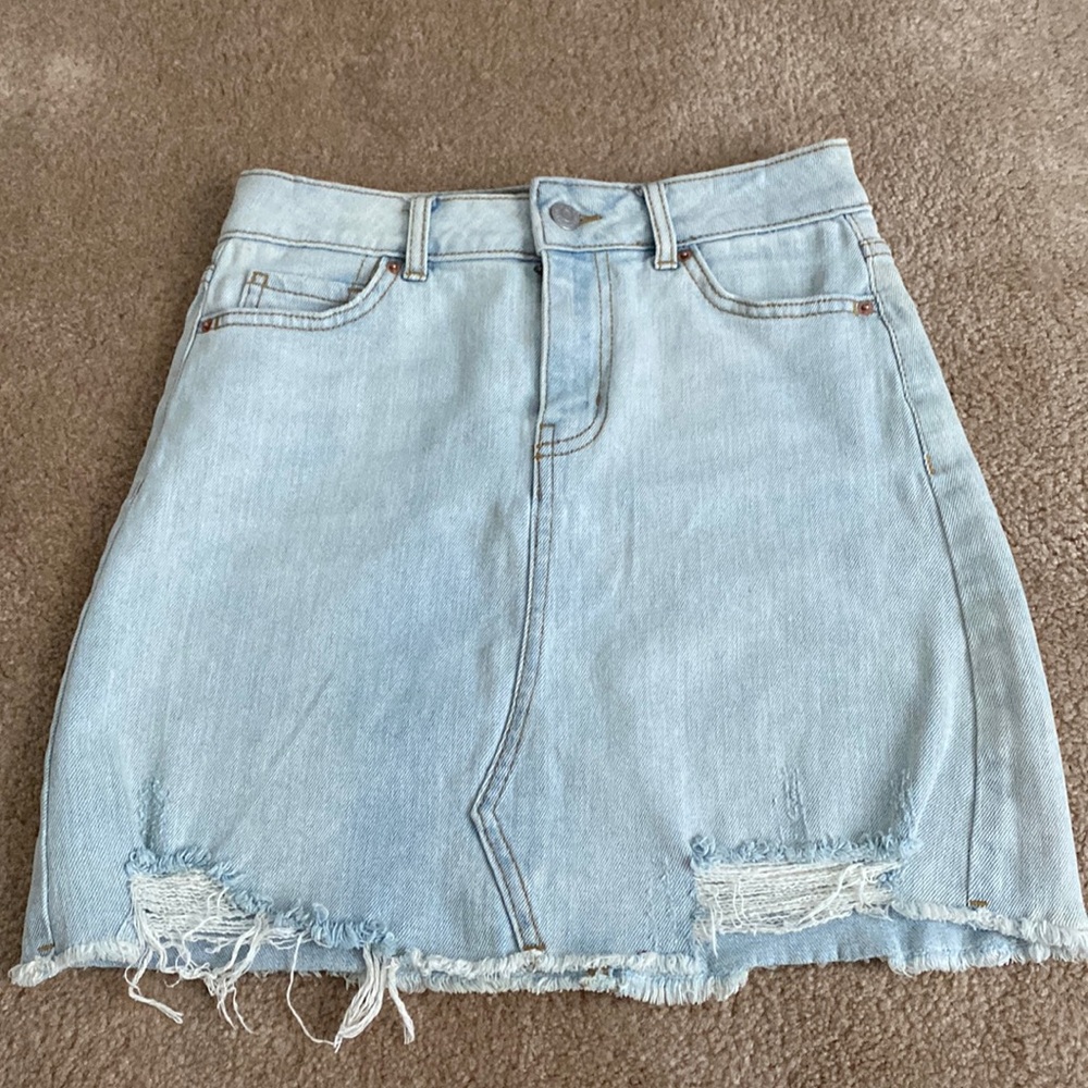 worn twice, perfect condition, just doesn’t fit
